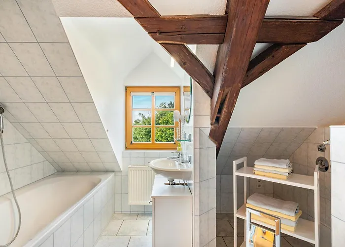 Apartment Gutshof Lesch - 1 *